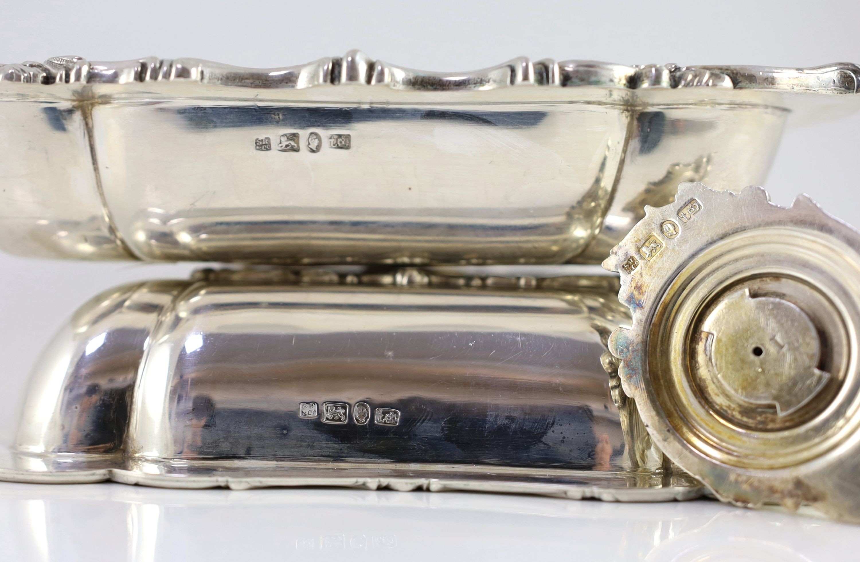 An early Victorian silver tureen and cover with handle, by Samuel Roberts & Co, with engraved presentation inscription and crest, relating to the Ulverston Union